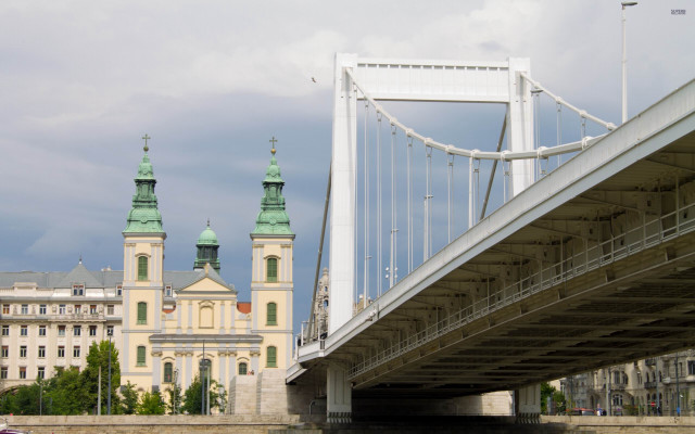 Bridge building boat cityscape castle free wallpaper - medium preview image