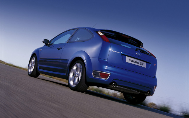 Blue car road hill sky free wallpaper - medium preview image