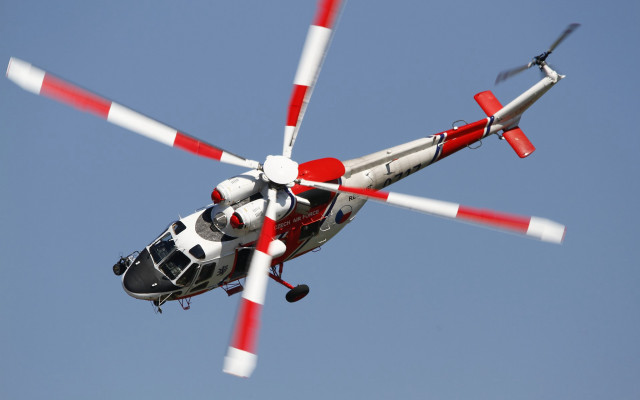 Helicopter blue sky stripes propeller free wallpaper - medium preview image
