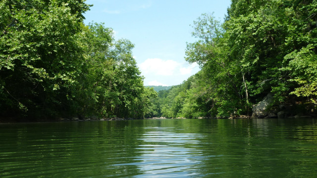 Hudson river boat trees rocks free wallpaper - medium preview image