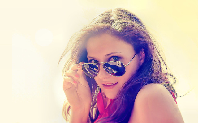 Anna hotchkis sunglasses red top free wallpaper - medium preview image