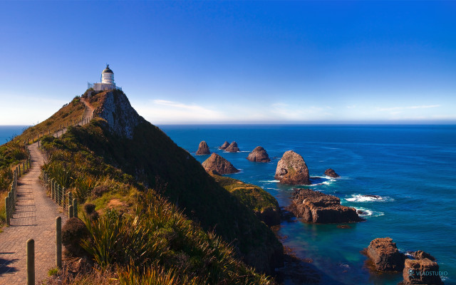 Lighthouse hill ocean path tiltshift free wallpaper - medium preview image