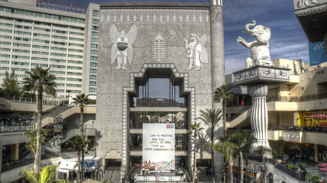 Modernist building statue tokyo ruins free wallpaper - medium preview image
