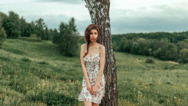 Woman dress tree field flower free wallpaper for desktop - medium preview image