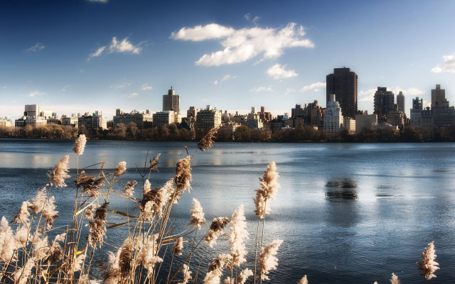 Lake boat city skyline reflection free wallpaper - medium preview image