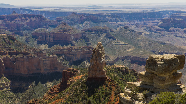 Large cliff tall rock formation free wallpaper - medium preview image
