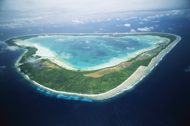 Island ocean landscape sky clouds free wallpaper - medium preview image