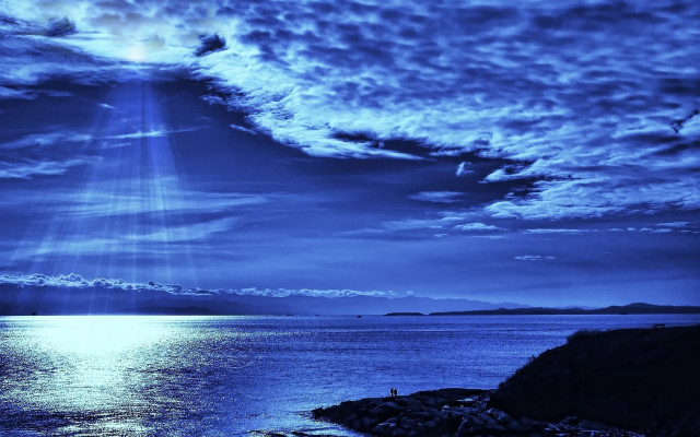 Blue sky clouds beam light free wallpaper - medium preview image