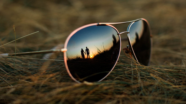 Sunglasses reflection couple grass sunset free wallpaper - medium preview image