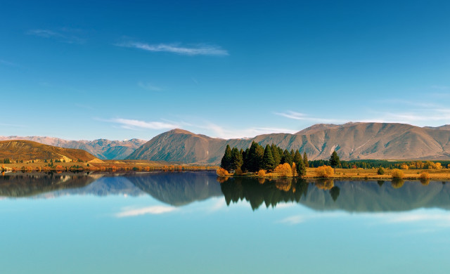 Lake mountains trees clear sky free wallpaper - medium preview image