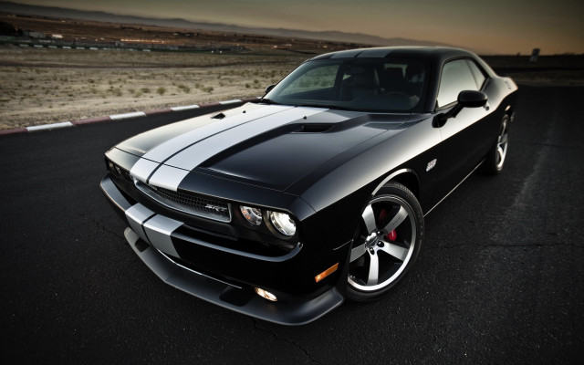 Black white car night sky free wallpaper - medium preview image