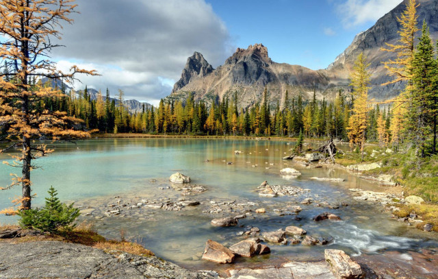 Mountain lake forest rocks cloudy #3 free wallpaper - medium preview image