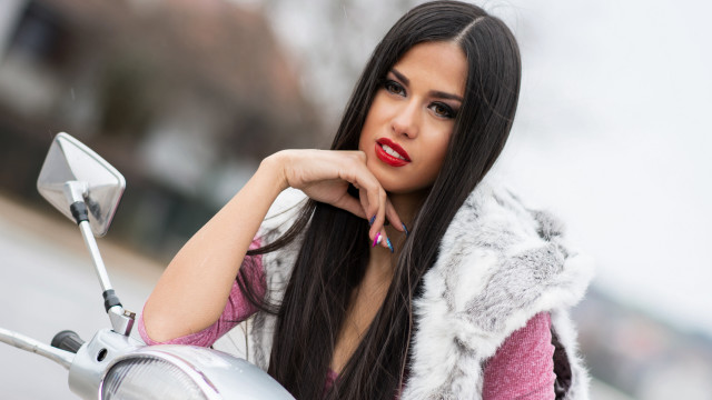 Woman motorcycle portrait kimono fur free wallpaper - medium preview image