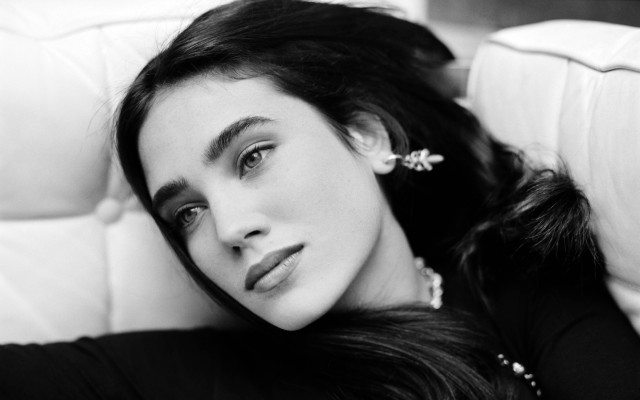 Woman couch pearls jewelry blackandwhite free wallpaper - medium preview image