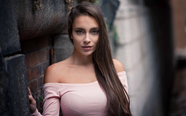 Annabel eyres pink top ponytail free wallpaper - medium preview image
