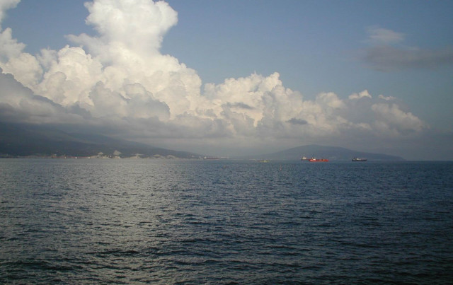 Lake mountains cloudy sky boat free wallpaper - medium preview image