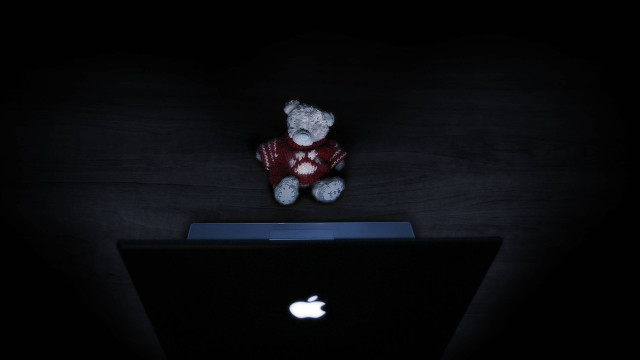 Teddy bear laptop dark screen #2 free wallpaper - medium preview image