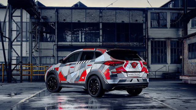 Red white car clocktower building free wallpaper - medium preview image