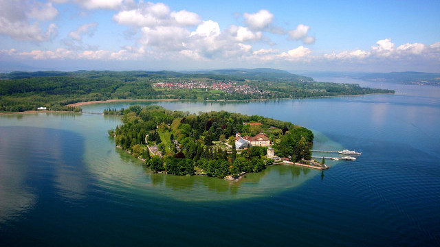 Island lake town boat sky free wallpaper - medium preview image