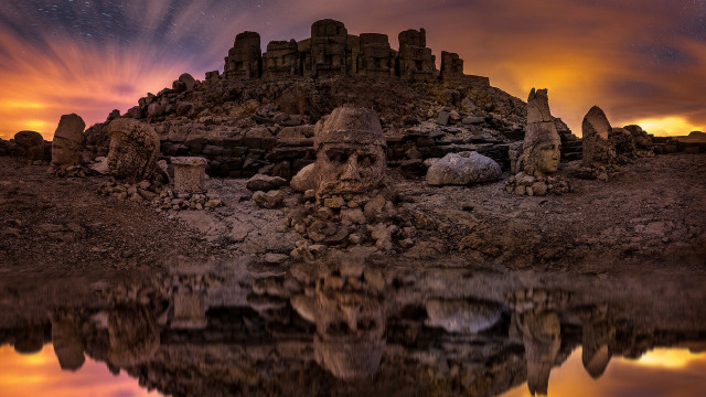 Castle reflection night colorful sky free wallpaper - medium preview image