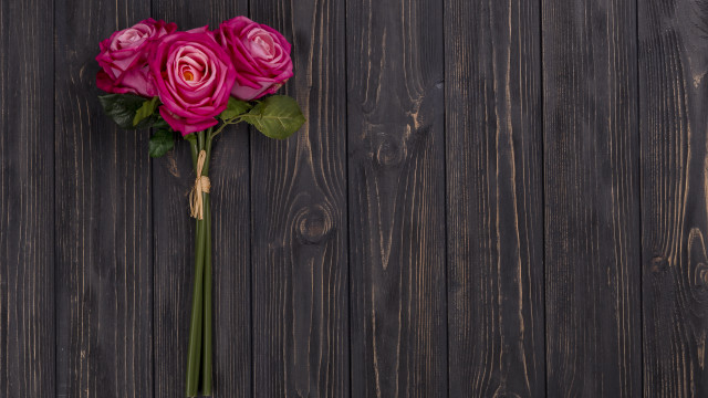 Pink rose wooden surface green free wallpaper - medium preview image