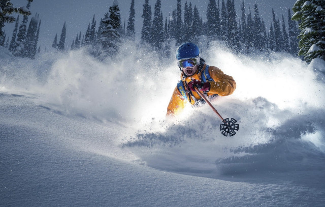Skier snowy hill woods night free wallpaper - medium preview image