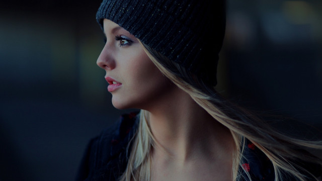 Woman hat profile florianne becker free wallpaper - medium preview image