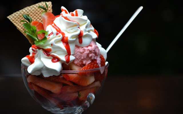 Strawberry whipped cream rococo flemish free wallpaper - medium preview image