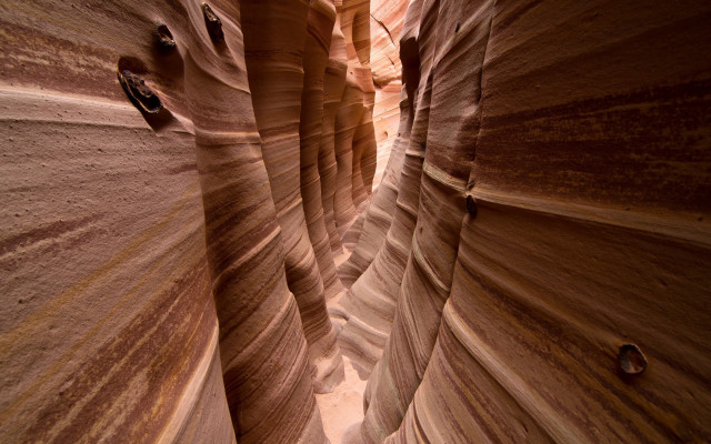 Canyon slot climber rock wall free wallpaper - medium preview image