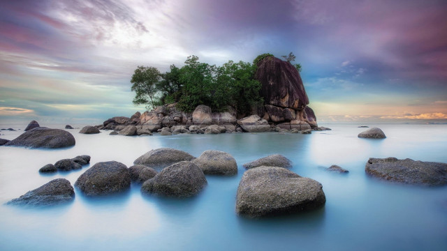 Small island tree ocean rocks free wallpaper - medium preview image