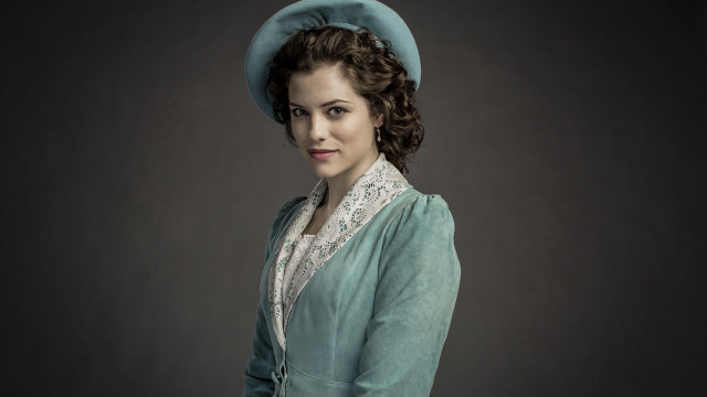 Woman blue dress hat portrait free wallpaper - medium preview image