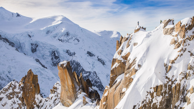 Mountain top snowboard ice cloud free wallpaper - medium preview image