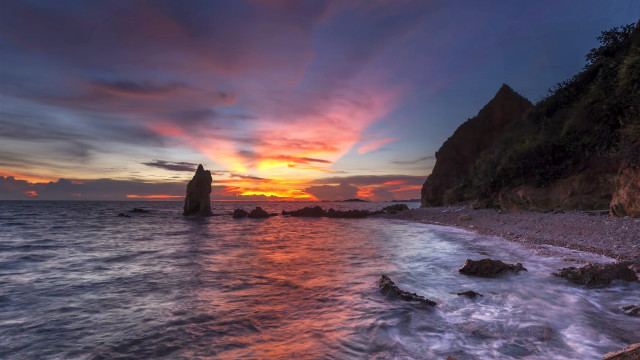 Sunset rocky beach bridge city free wallpaper - medium preview image