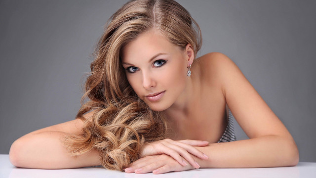 Eszter mattioni blonde blue eyes free wallpaper - medium preview image