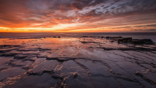 Sunset rocky beach cloudy sky #2 free wallpaper - medium preview image