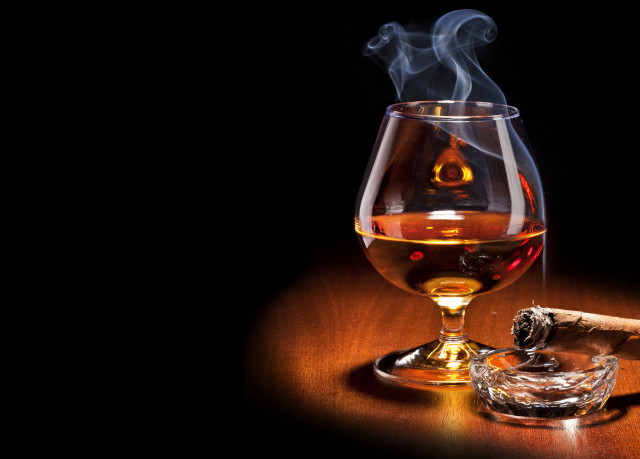 Wine cigarette smoke stilllife black free wallpaper - medium preview image