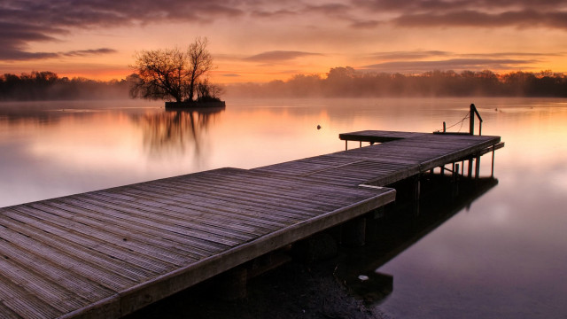 Lake dock boat sunset tree free wallpaper - medium preview image