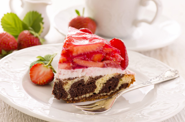 Strawberry shortcake plate fork coffee free wallpaper - medium preview image