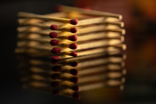 Matches stacked row table tiltshift free wallpaper - medium preview image