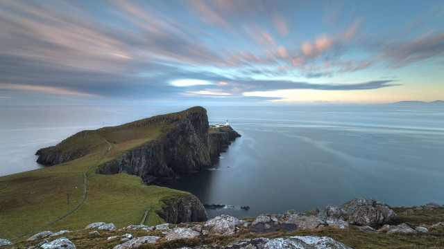 Cliff water sky mountain tiltshift free wallpaper - medium preview image
