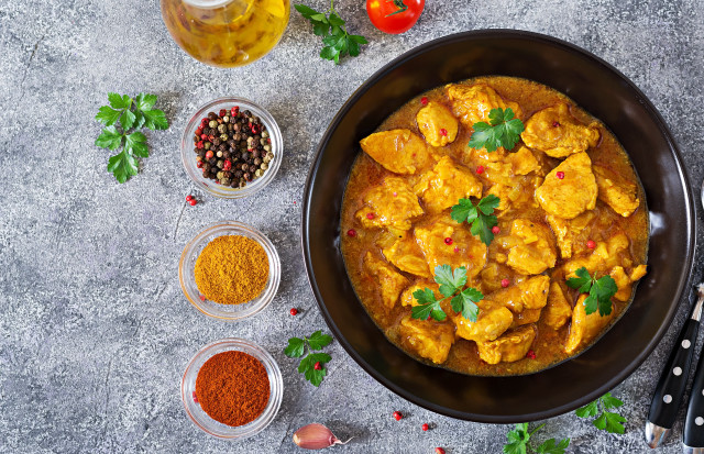 Curry spoon spices table knife free wallpaper - medium preview image