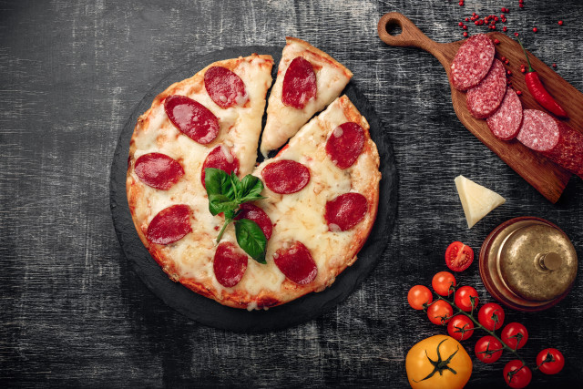 Pepperoni pizza slice cheese plate free wallpaper - medium preview image