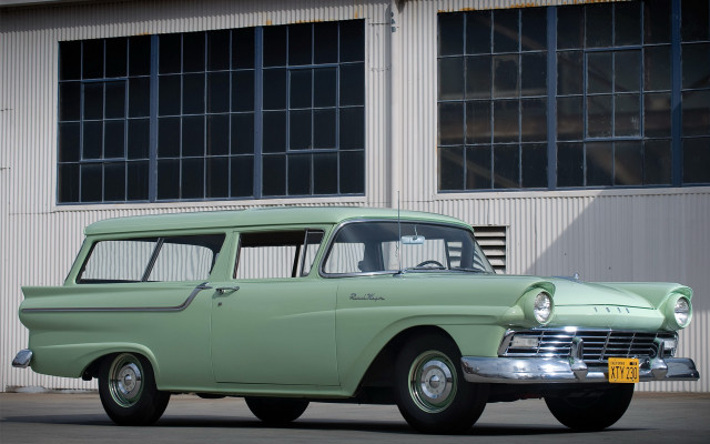 Green car building fence digital free wallpaper - medium preview image
