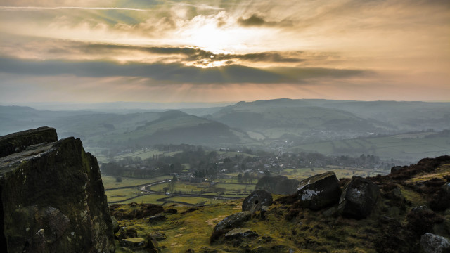 Valley hills sunbeam matte lens free wallpaper - medium preview image