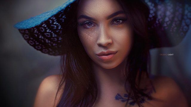 Blue hat blue dress portrait free wallpaper - medium preview image