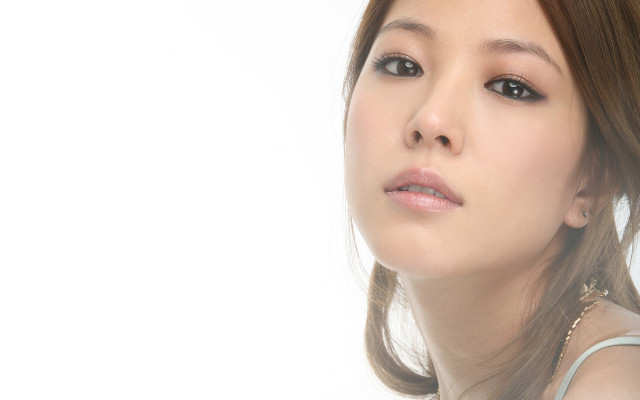 Woman necklace on her neck free wallpaper - medium preview image