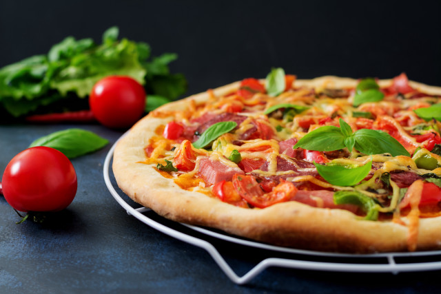 Pizza tomatoes cheese plate leaf free wallpaper - medium preview image
