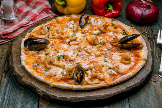 Pizza clams woodenboard table food free wallpaper - medium preview image