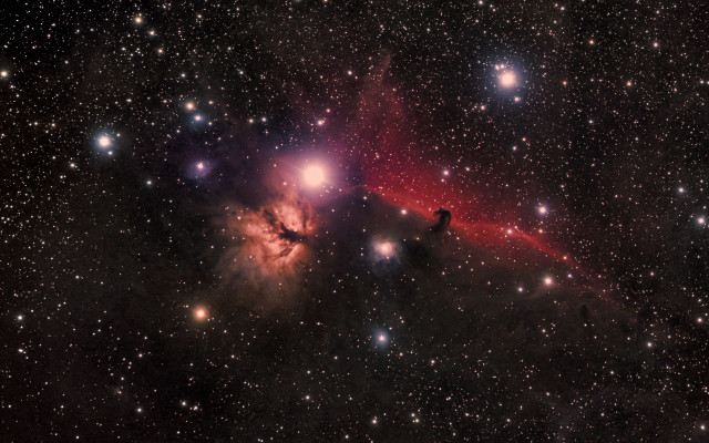 Star forming region red star free wallpaper - medium preview image