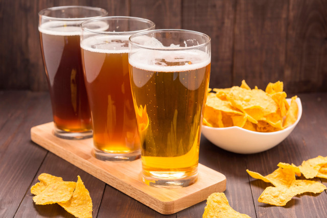Three glasses beer chips wooden free wallpaper - medium preview image
